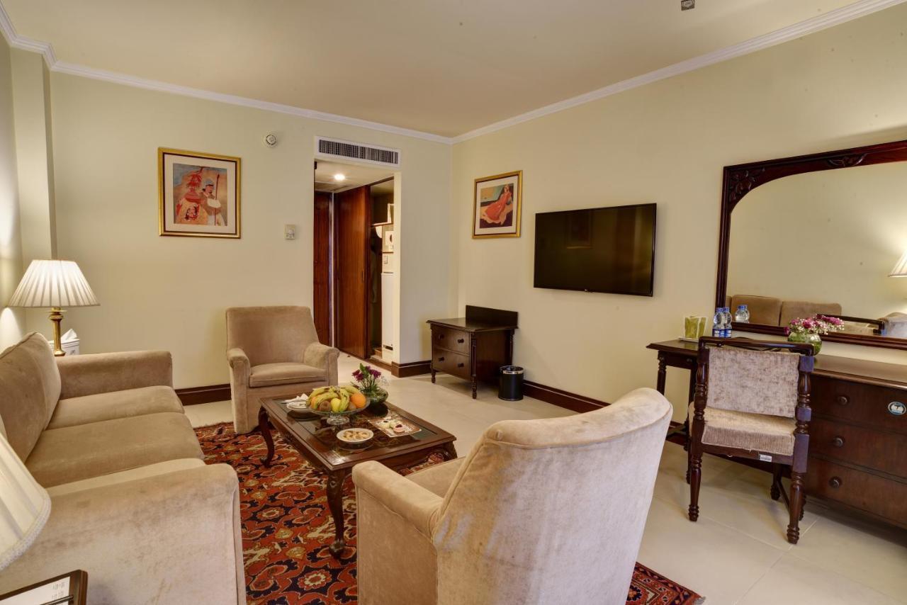 Pearl Continental Hotel, Peshawar Exterior foto